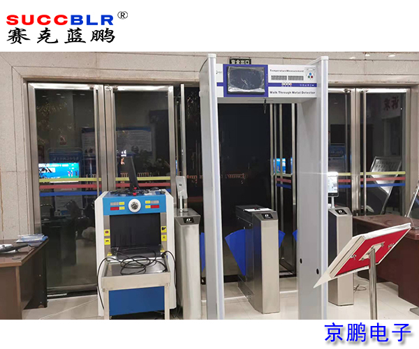 adcfcba6837340ce53ea1dc36c219302.jpg