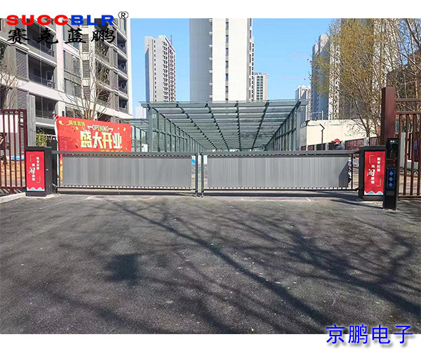【车牌识别系统项目案例】邢台万鑫峰樾小区